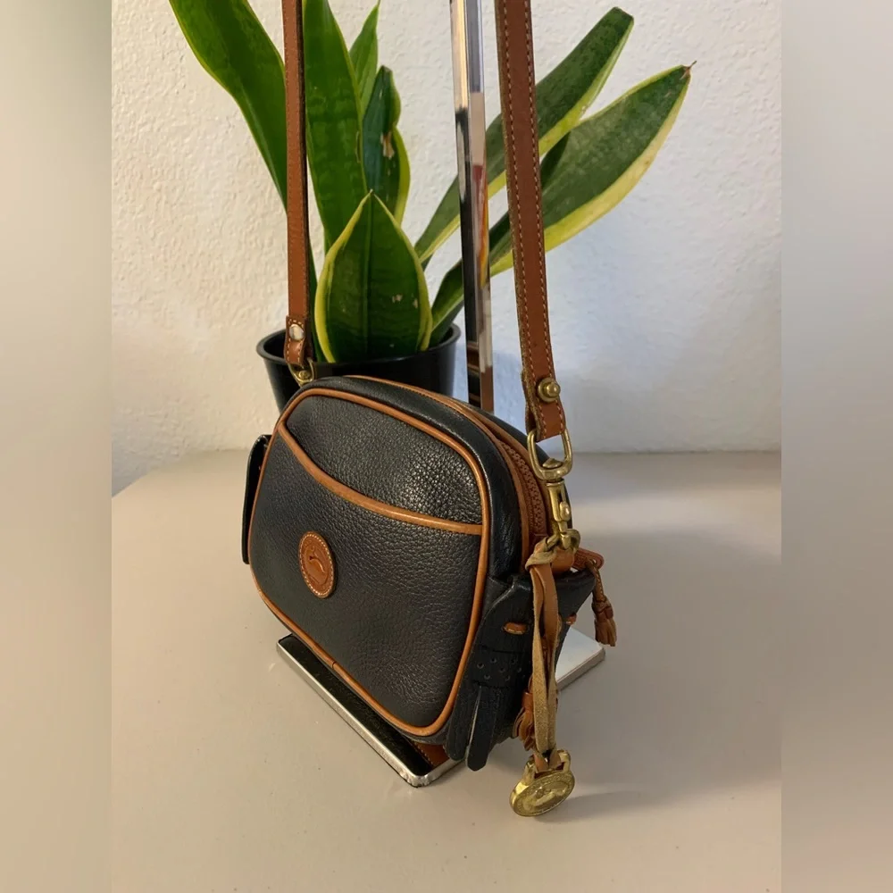 💕👜Dooney & Bourke Crossbody/ Coin Purse AWL - Picture 3 of 16